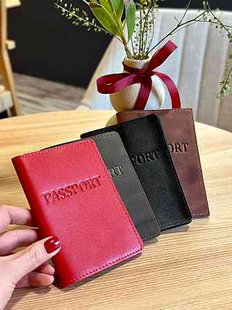 Шкіряна обкладинка для паспорта з написом 1940 Київ