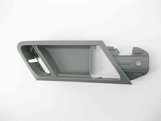 Mercedes-Benz  A1647660664 7F04 Накладка внутрішньої ручки відкриття передніх правих дверей сіра Одеса