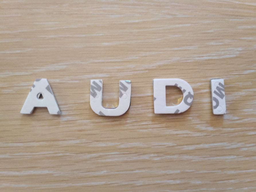 Металеві літери Audi Ауді на кузов авто не іржа Київ - фото 2