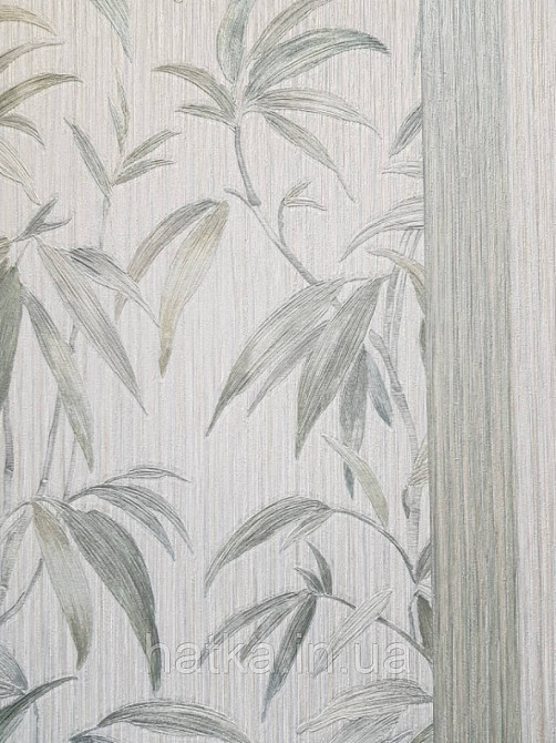 Шпалери вінілові на паперовій основі Zambaiti C88140 ABITAT бамбук листя світло-зелені на бежевому фоні Київ - фото 2
