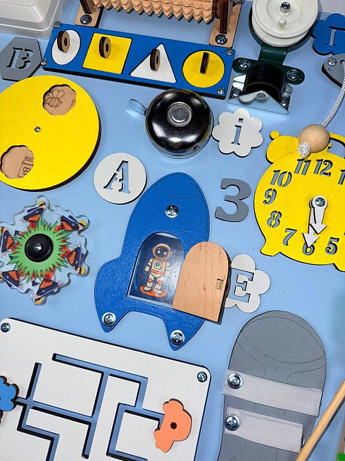 Доска для мальчика 40x50 Игрушки от 6 месяцев для развития мелкой моторики Бизиборд развивающая деревянная игрушка Монтессори Тернополь - изображение 8