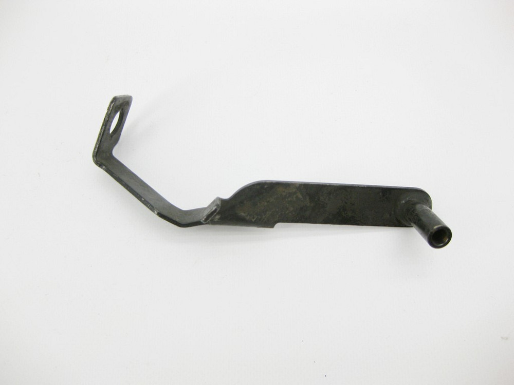 Mercedes-Benz  A2114201686 Тримач гальмівної трубки на передньому правому супорті E-Class W211 4matic Одеса - фото 4