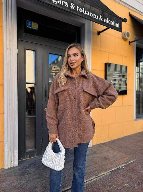 Жіноча тепла оверсайз сорочка на кнопках альпака барашок Шоколад Одеса - фото 5