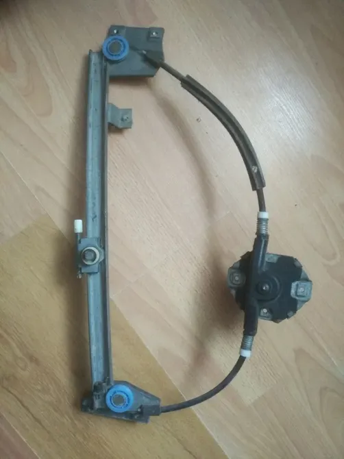 Склопідйомник скла задньої правої дверки Ауді-100 443839400 Вінниця - фото 2