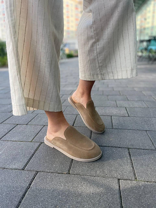 Зручні шльопанці жіночі замшеві пісочні з закритим носком SEE SEVEN 1806 / Шльопанці для жінок Коломыя - изображение 3