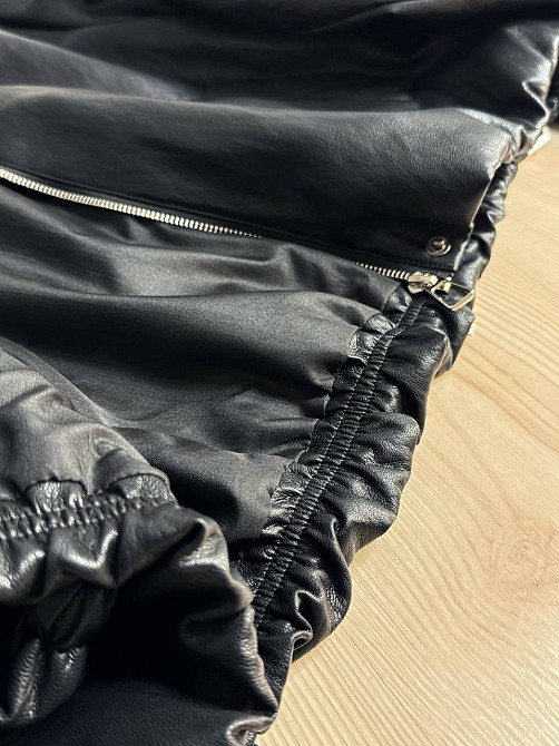 Куртка жіноча Ou Mai 3351 з екошкіри бомбер на блискавці комір-стійка оверсайз чорна, чорний, XL Київ - фото 5