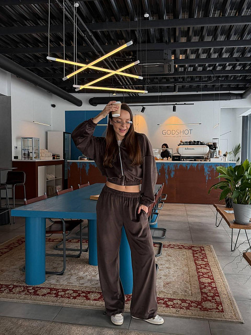 Женский повседневный велюровый костюм двойка: кофта и штаны плотный турецкий велюр Шоколадный, 48/52 Одесса - изображение 6