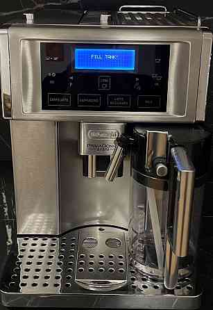 Кавомашина з капучинатором. Київ