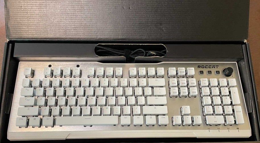 Механічна Клавіатура ROCCAT Vulcan 122 Brown Tactile Switch. Київ - фото 2