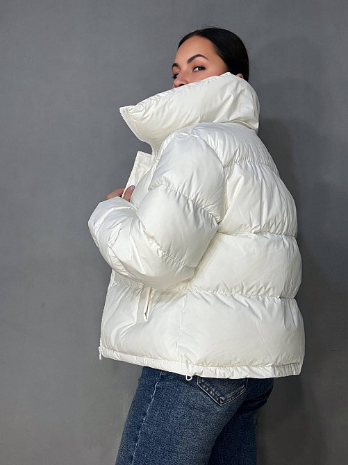 Куртка женская Haiziyuan 2603 оверсайз пуффер с воротником-стойкой молочная, молочний, L Киев - изображение 10