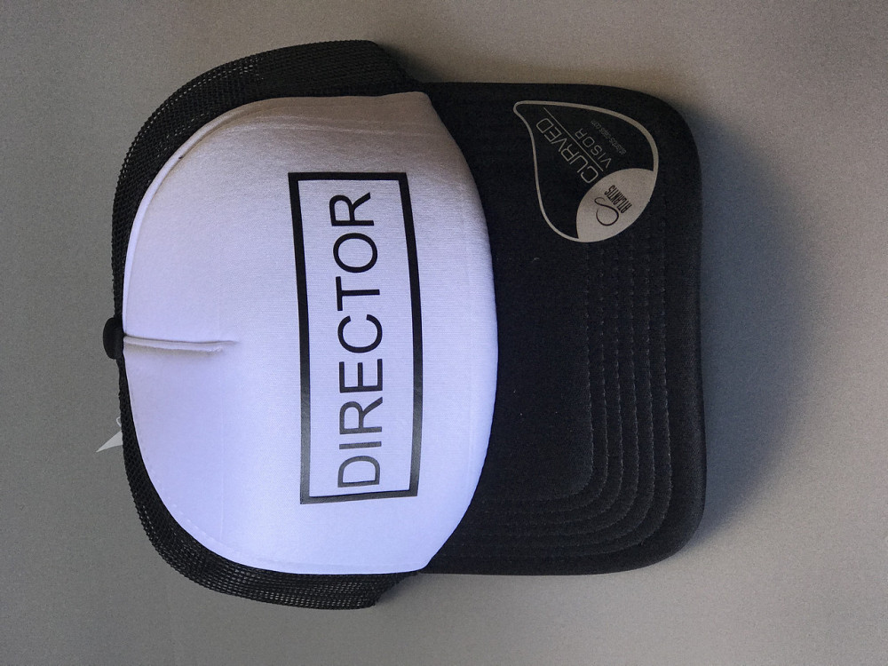 Чорно-біла Кепка-тракер з принтом DIRECTOR Чернівці - фото 4
