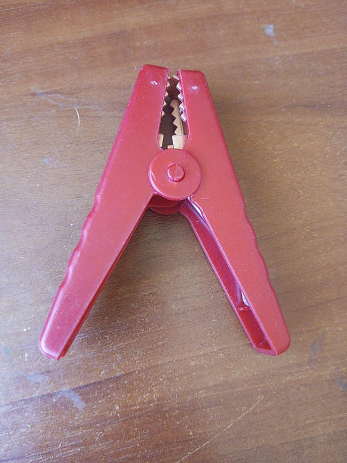 Затискач акумуляторний 40А, довжина-80мм, червоний Полтава - изображение 1