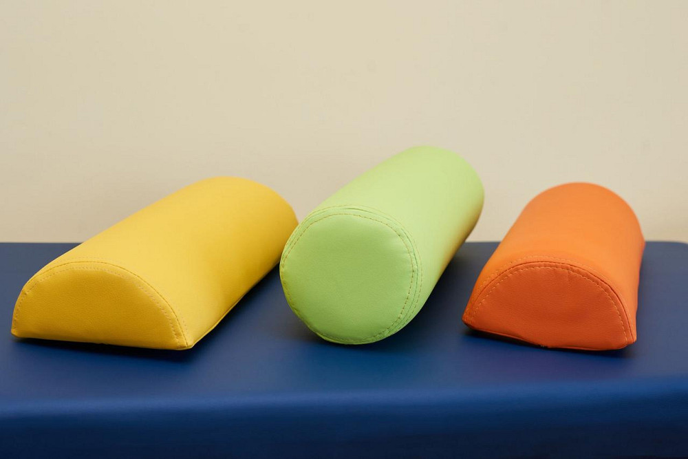 Валик медицинский массажный круглый АТОН под колени, ноги или для спины Днепр - изображение 5