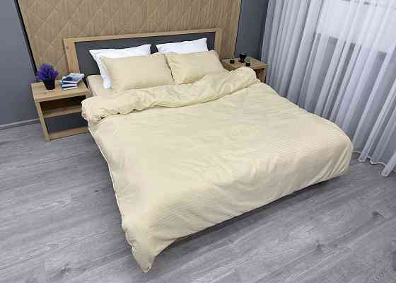 Комплект постільної білизни Страйп-сатин Полуторний з простирадлом на резинці 140х200х25, підковдра 150х220, 2 наволочки 70х70 Молочний (88-209) Київ