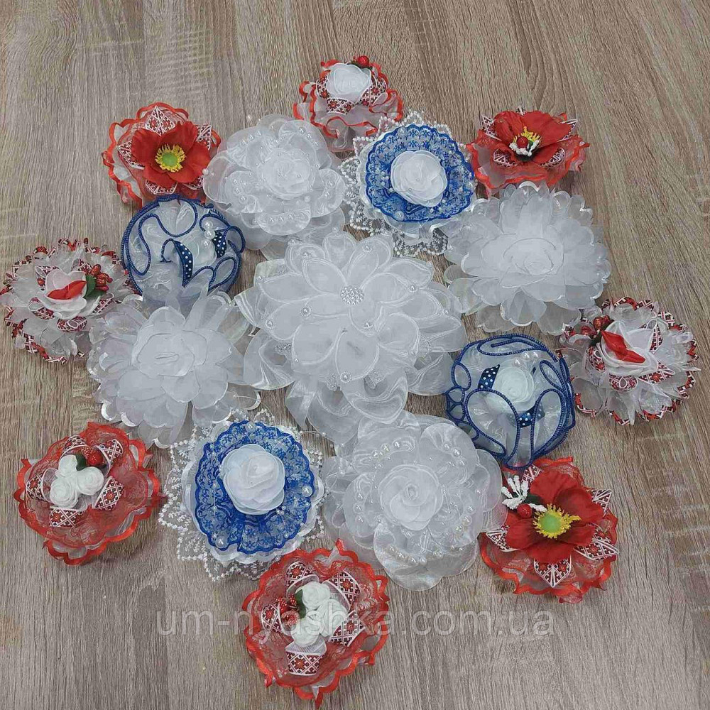 Бант белый с синим 