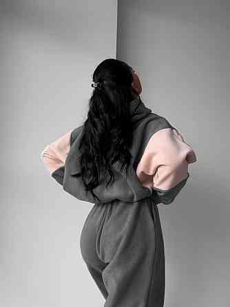 Жіночий теплий костюм з вишивкою Одеса