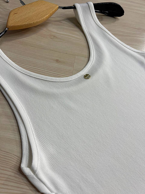 Майка жіноча A-N 2295 в рубчик з кулоном, білий, one size Київ - фото 14