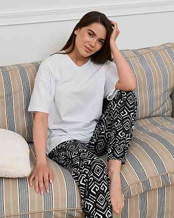 Жіночі піжамні штани — чорні в геометричний візерунок Nicoletta 1134Ш XL Київ