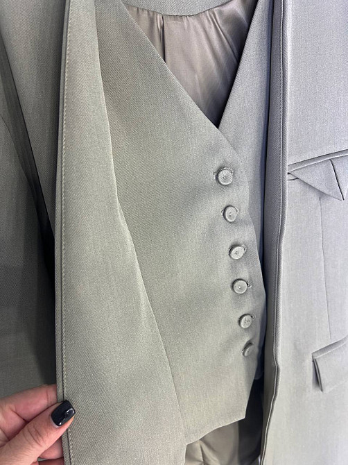 Пиджак женский Qidian 9329 двойка имитация жилетки оверсайз свободный широкий крой one size, бежевый, one size Киев - изображение 17