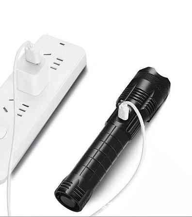 Ручной аккумуляторный фонарь BL-B99-P99 Киев