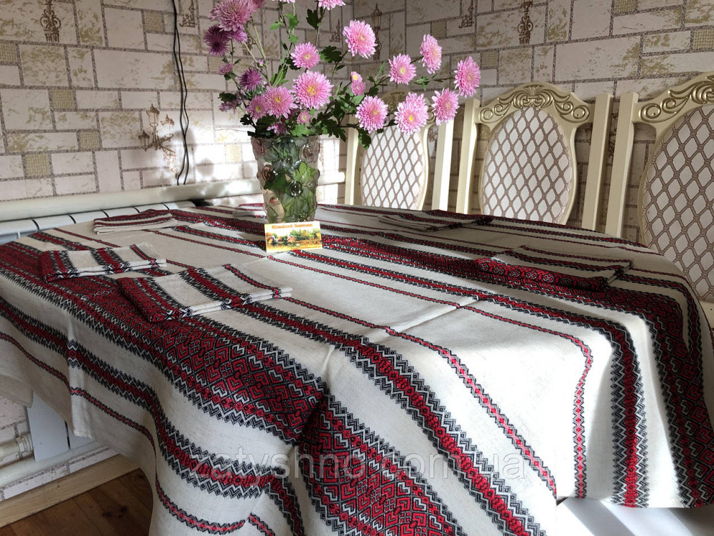 Червона вишита скатертина на льону з серветками. Київ - фото 6