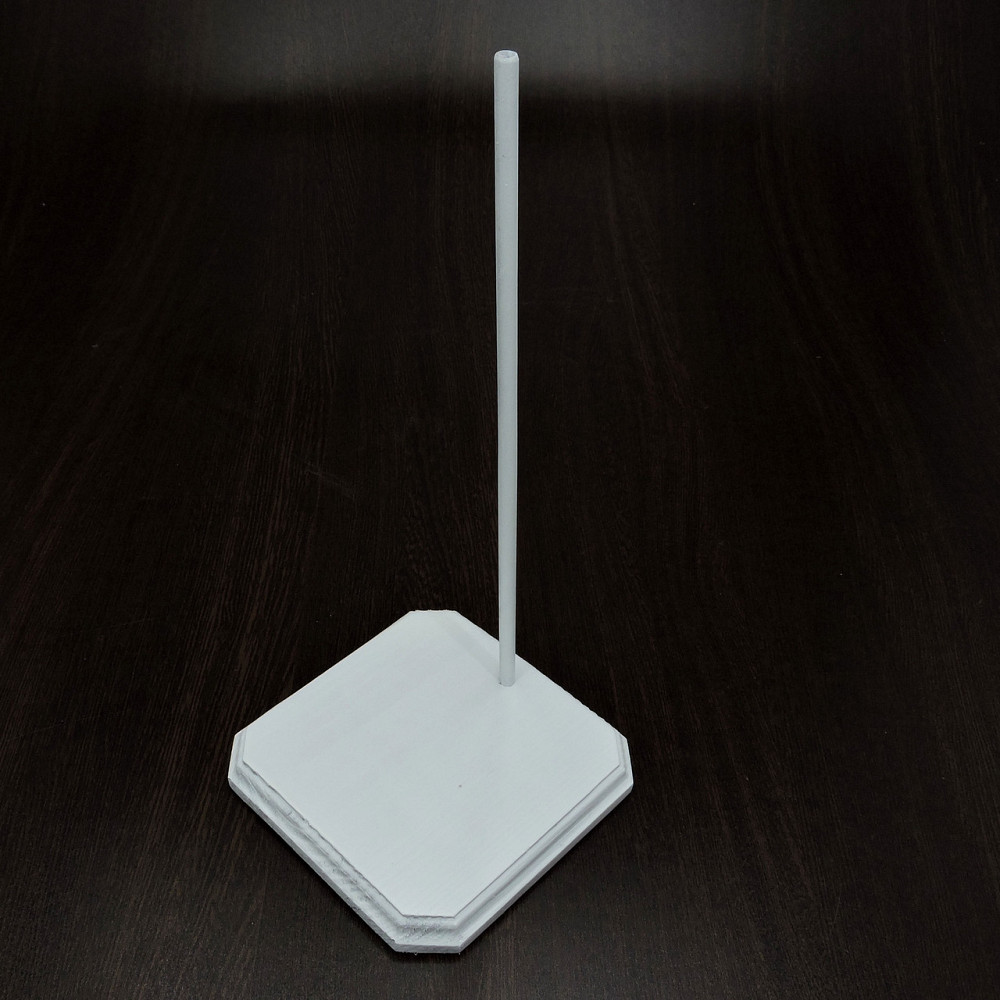 Подставка для кукол 