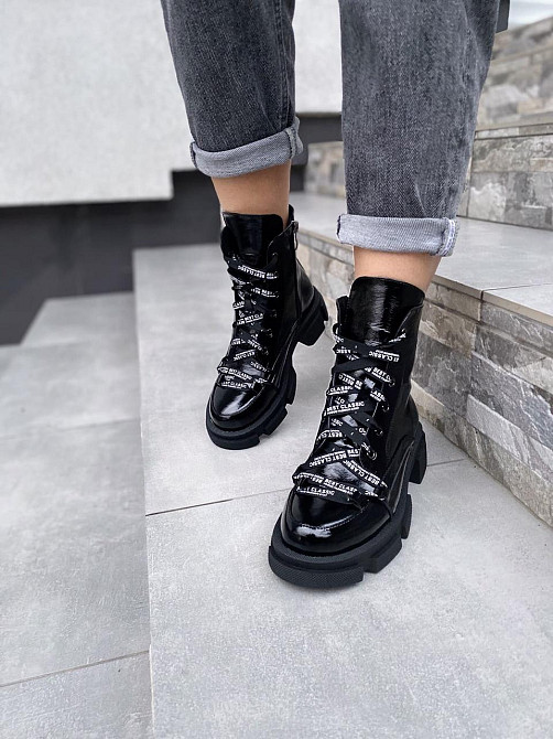 SOTHBY'S Жіночі черевики чорні з натуральної лакованої шкіри демісезонні р. 37, 39, 40 (4196) / Коломыя - изображение 2