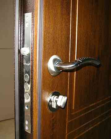 Двері вуличні Redfort, модель Осінь, комплектація Преміум Метал/МДФ (2 контури) Київ