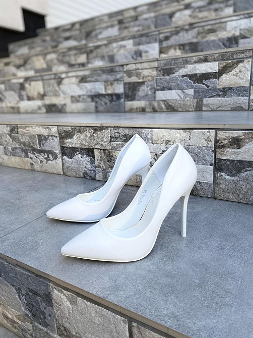 Туфлі жіночі SMALL SWAN білі еко-шкіра каблук 10см 38р.-24.5см. (HS83-2) Коломыя - изображение 2