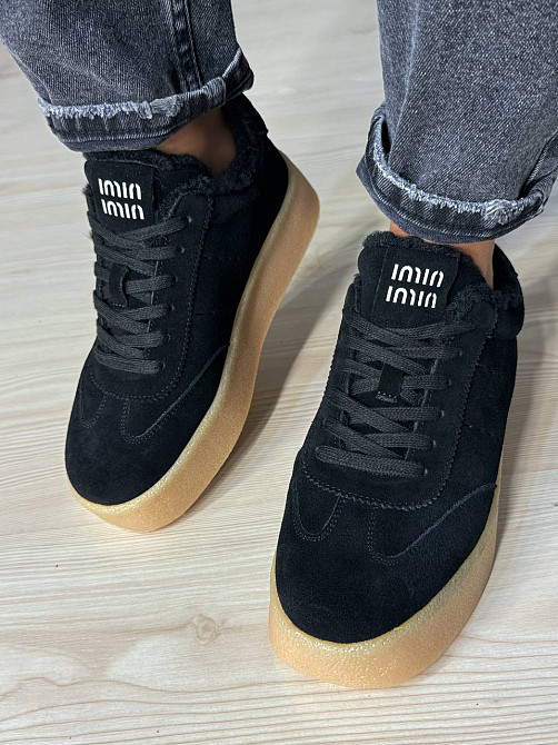 Кеди жіночі Hengji 633-1 утеплені замшеві на хутрі чорні, 39, 24,5 см Київ - фото 1