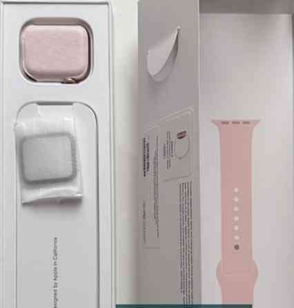 Смарт-Часи Apple Watch 6, 40 mm, Rose Gold. Київ
