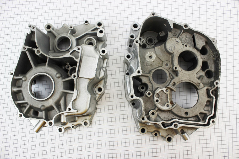 УЦІНКА ZS250-4B/Honda - CBT250 Картер двигуна лівий + правий к-кт (невеликий наліт) Київ - фото 4