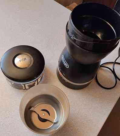 Кавомолка Delonghi KG 49 Київ