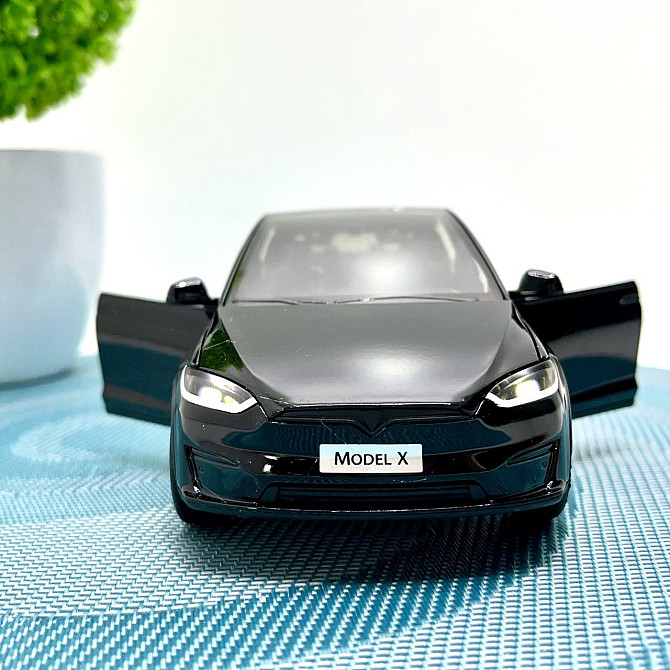 Машина Автосвіт Tesla Model X інерційна відчиняються двері капот багажник 17см Чорний (AP-2004) Чернігів - фото 4