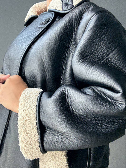 Дублянка жіноча Aftf Basic 242 з бежевим хутром на ґудзиках чорна, чорний, S Київ - фото 13