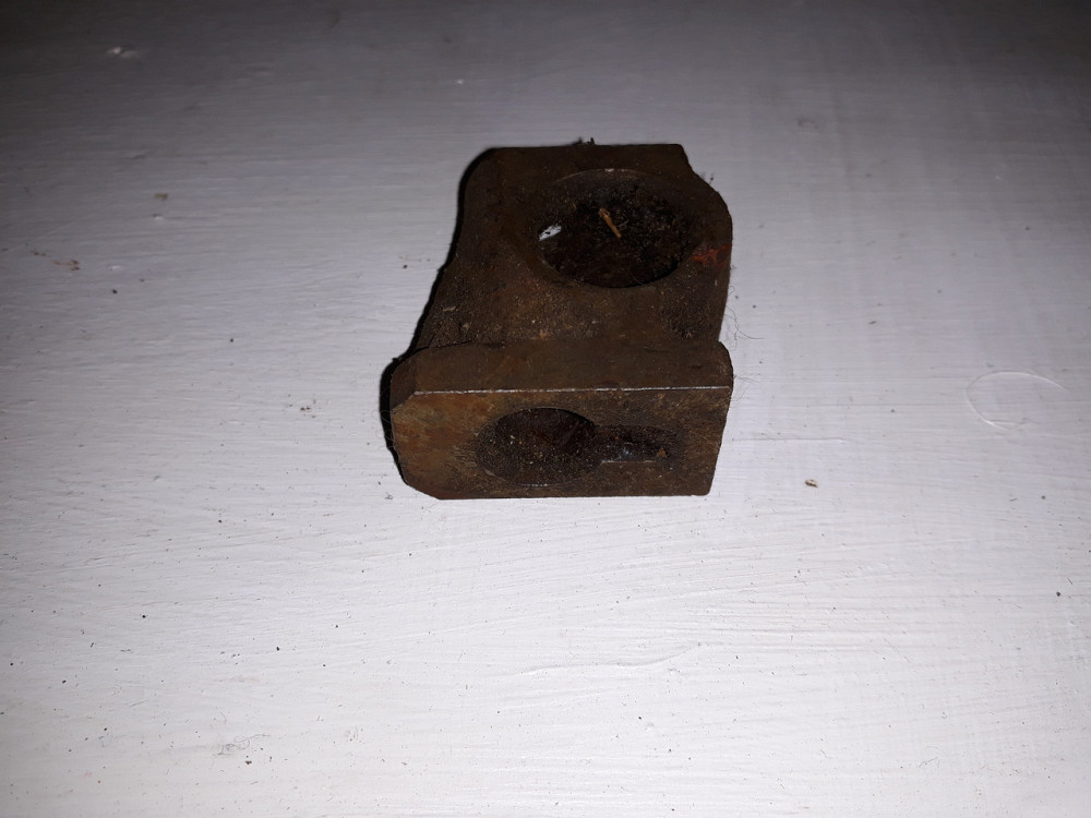 Стійка осі коромисел з втулкою в зборі ЗІЛ-130. 130-1007105-01 Харків - фото 1