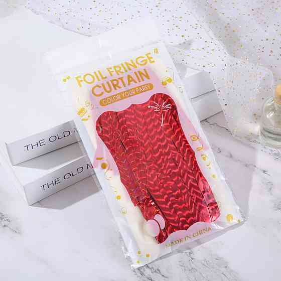 Дождик для фотозоны с блестящей голограммой 2 м на 1 м красный Киев