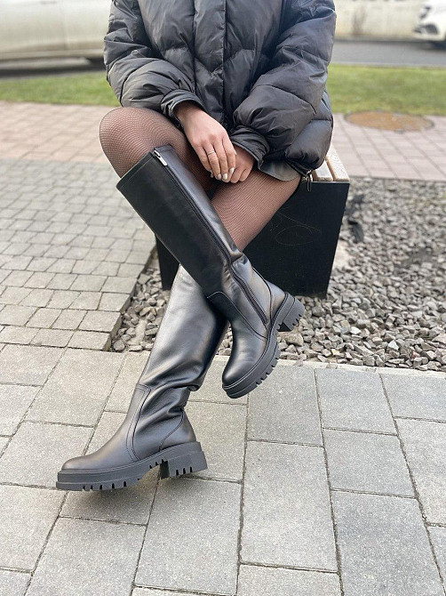 Broxci Стильні чоботи зимові жіночі натуральна шкіра на низькому ходу чорні р. 37-39 / Чоботи н Коломия - фото 1