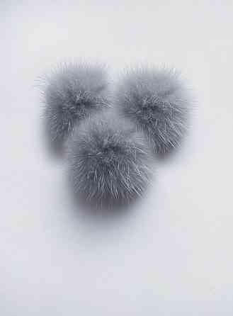 Помпони з натурального хутра норки Сіро-блакитний Харків