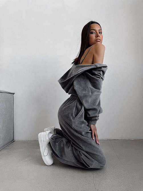 Женский прогулочный костюм двойка: кофта и штаны турецкий велюр Графит Одесса - изображение 5