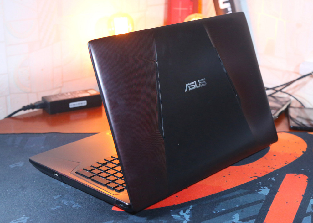 Игровой ноутбук ASUS ROG Strix GL553VE15.6" i5-7300HQ / GTX 1050 / 16 gb / SSD 256 GB + HDD 250 Gb Б\У Киев - изображение 5