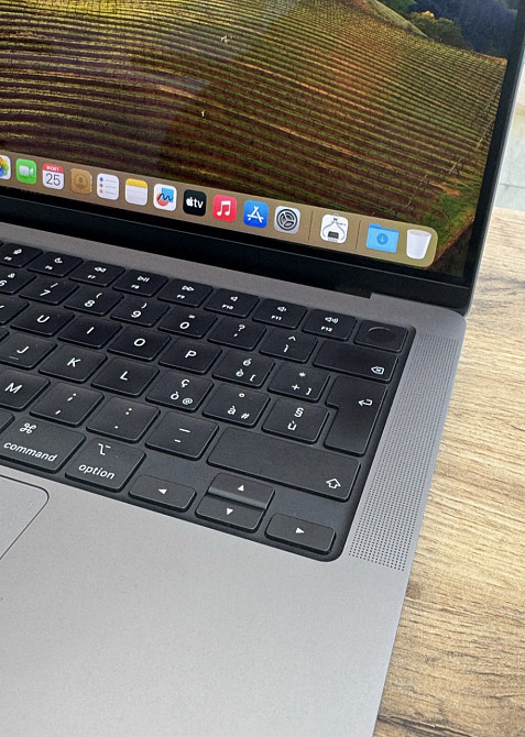 Ноутбук MacBook Pro 14" M3 8/1TB. Стан 10/10 Київ - фото 5
