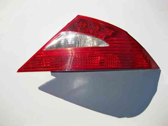 Mercedes-Benz  A2198200264 Ліхтар задній правий CLS C219 до рестайл обламаний лівий нижній куточок Одеса