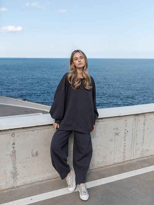 Жіночий костюм оверсайз: об'ємна кофта з трендовими штанами бананами турецький дабл фейс 100% бавовна Графіт Одеса - фото 5