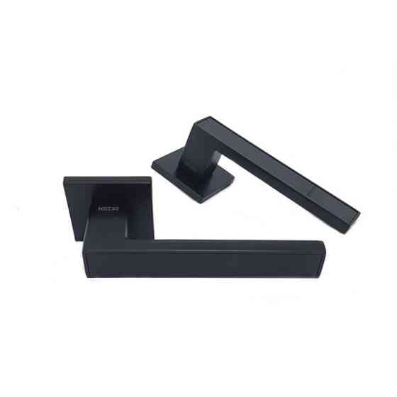 Ручка для дверей на квадратній розетці Кедр Ультра 21.810 MBP чорний матовий Київ