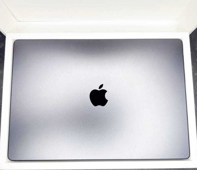 Ноутбук Apple MacBook Pro 16