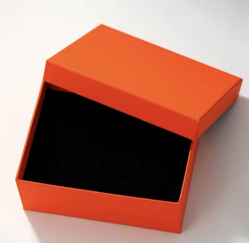 Подарочный набор для женщин Сердце: наручные часы браслет ожерелье и серьги в подарочной коробочке Киев - изображение 9