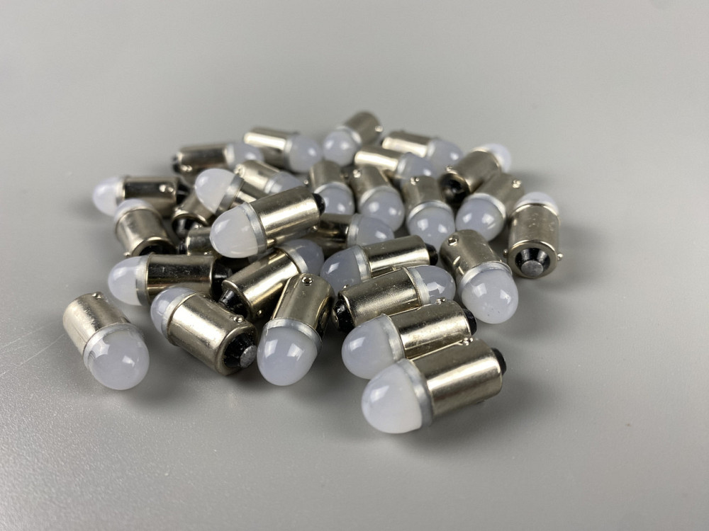 Лампа LED габаритних вогнів панелі приладів 12V цоколь BA9S додаткове автомобільне освітлення Мукачево - фото 1