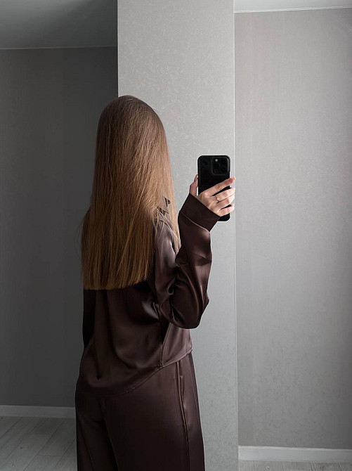 Женский базовый костюм двойка: рубашка и брюки из шелка армани Шоколадный Одесса - изображение 2