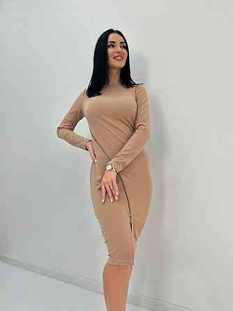 Элегантное платье с молнией 